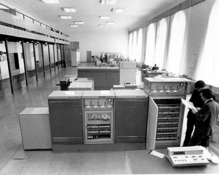 1970 год - Тамбовским институтом химического машиностроения была приобретена ЭВМ «ОДРА-1204».